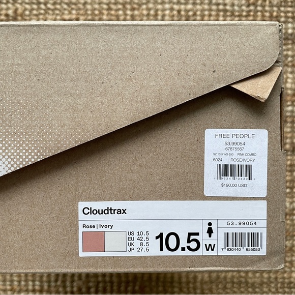 NEW On Cloudtrax In Rose / Ivory Size 10- 10.5 - Picture 6 of 16